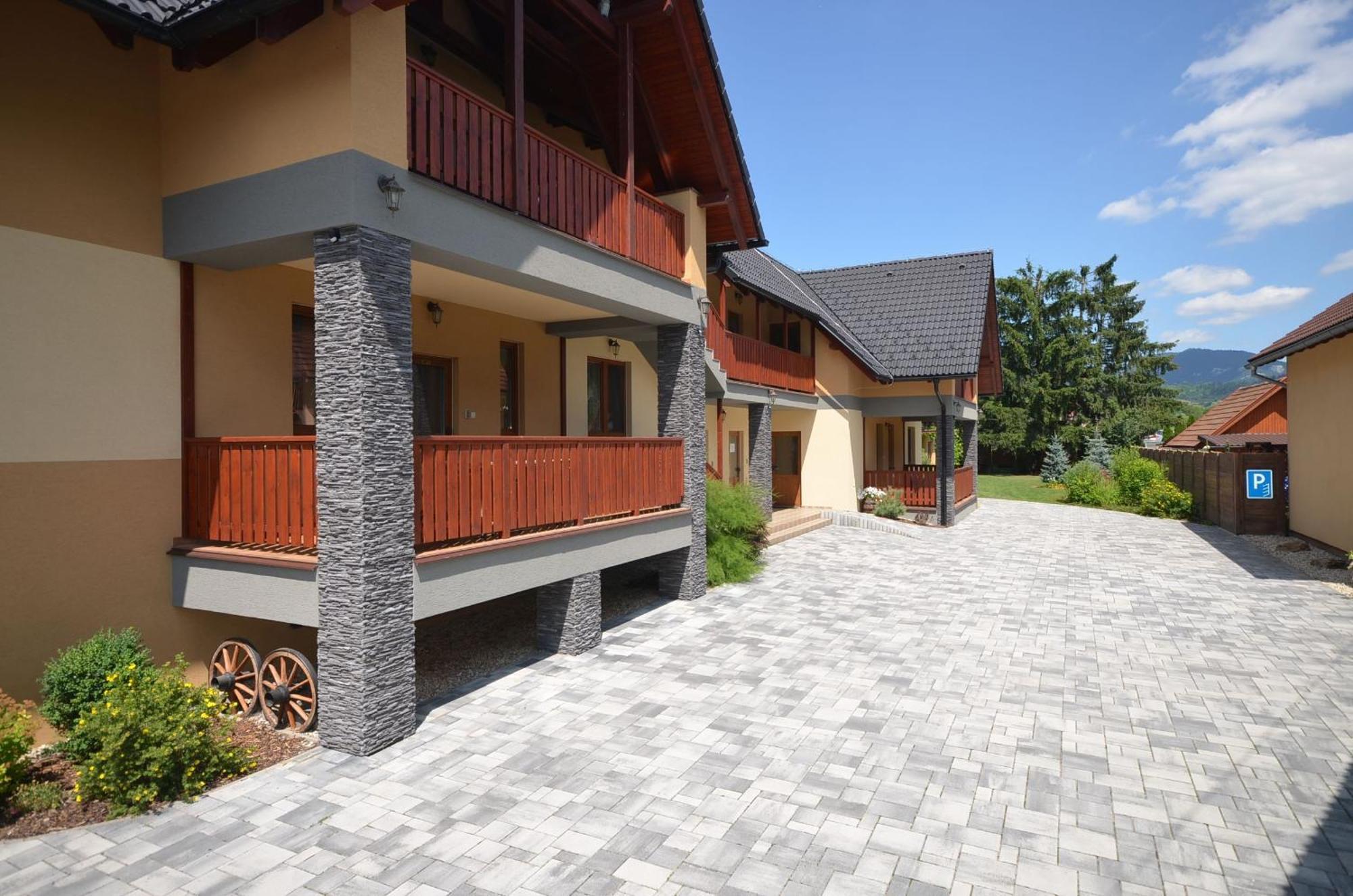 Apartmany Best I. Bešeňová 外观 照片